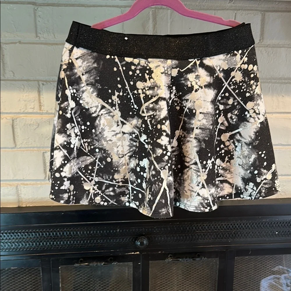 Justice Sz 12 Black and White Skater Mini Skirt EUC
